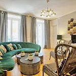 Angel S Chic Duplex