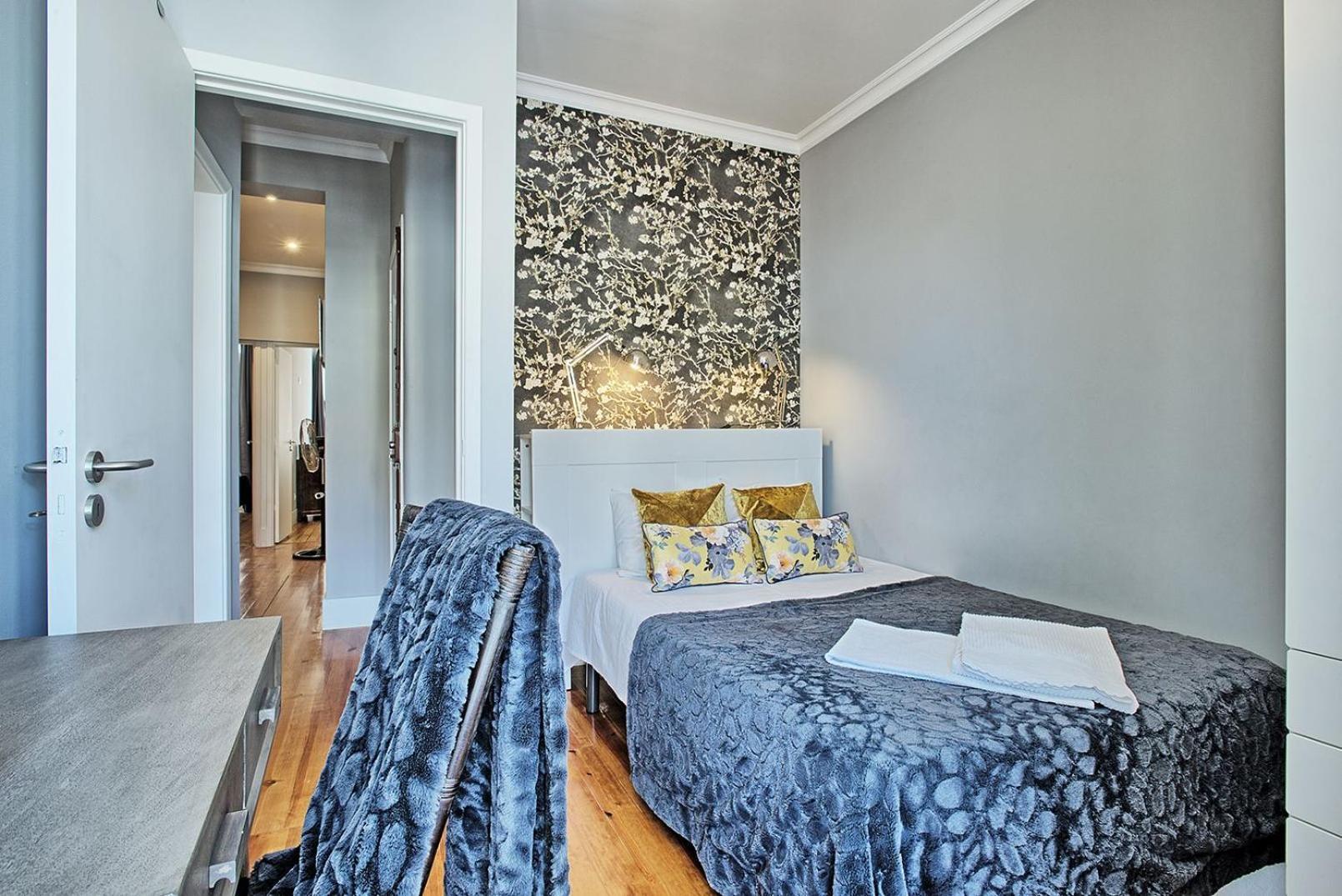 Angel S Chic Duplex Apartment
